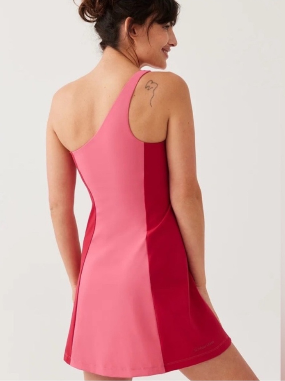 Outdoor Voices One Shoulder Dress Pink Colorblock Azalea Ruby Athleisure XL - Picture 2 of 9